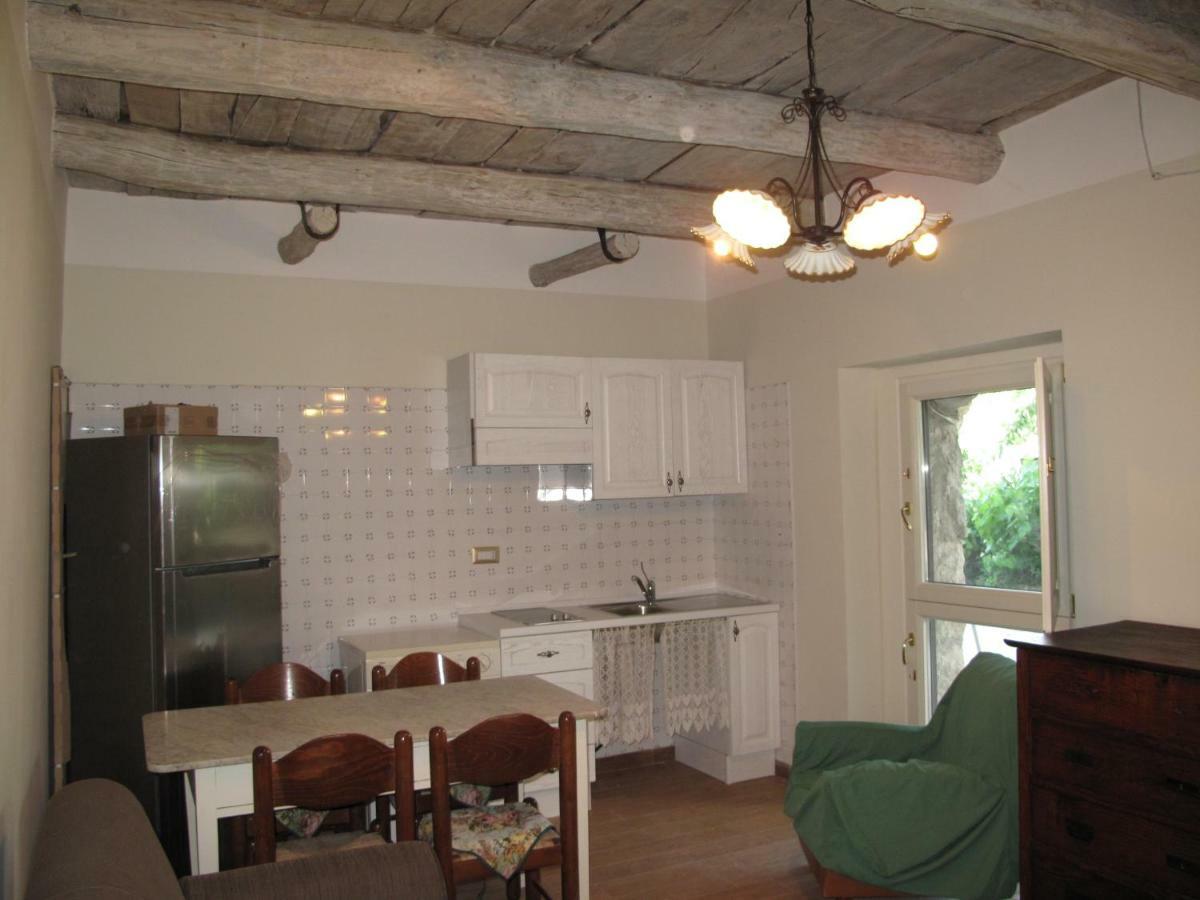 Casa Sarlo Aparthotel Petina Kültér fotó