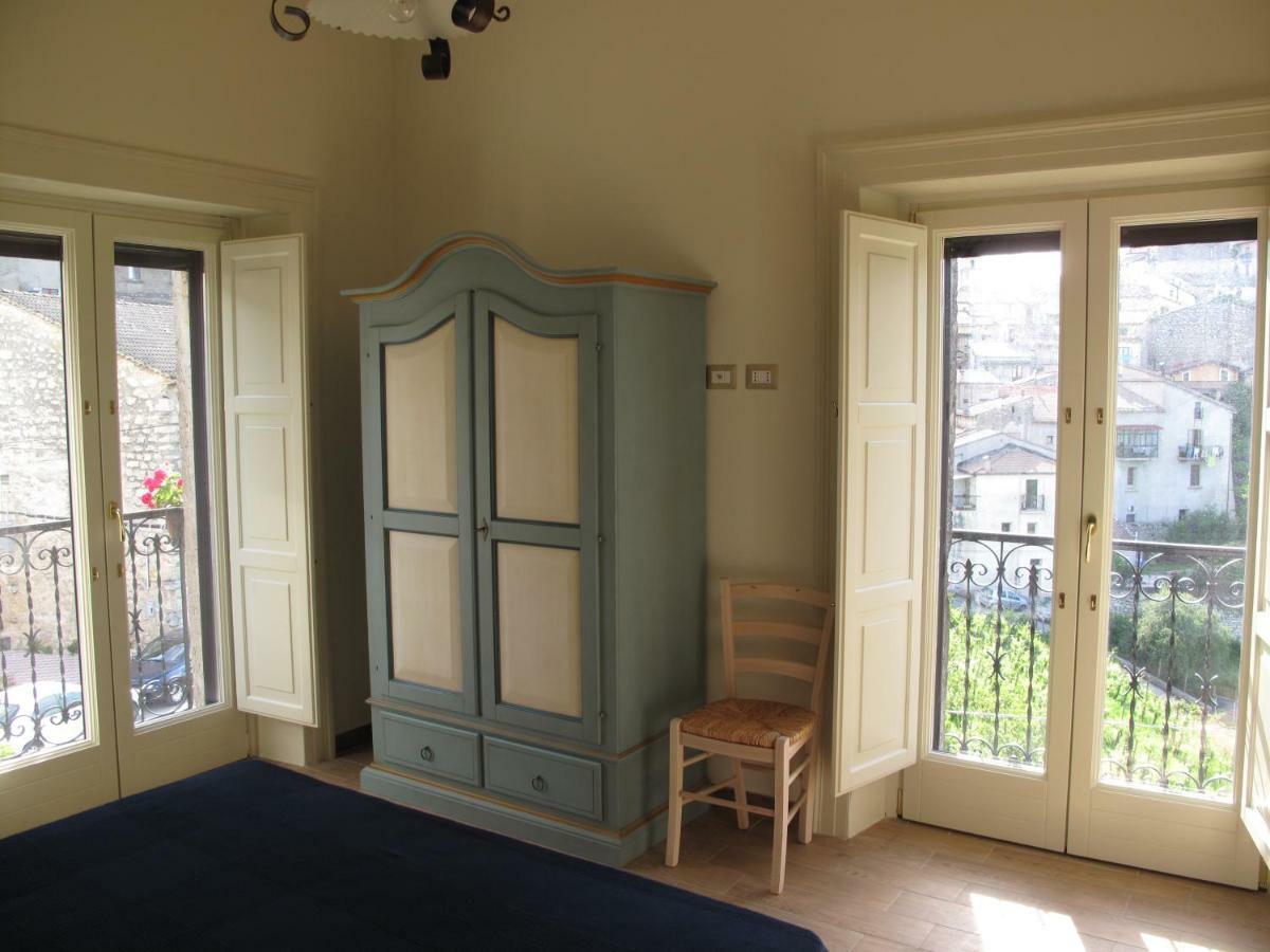 Casa Sarlo Aparthotel Petina Kültér fotó