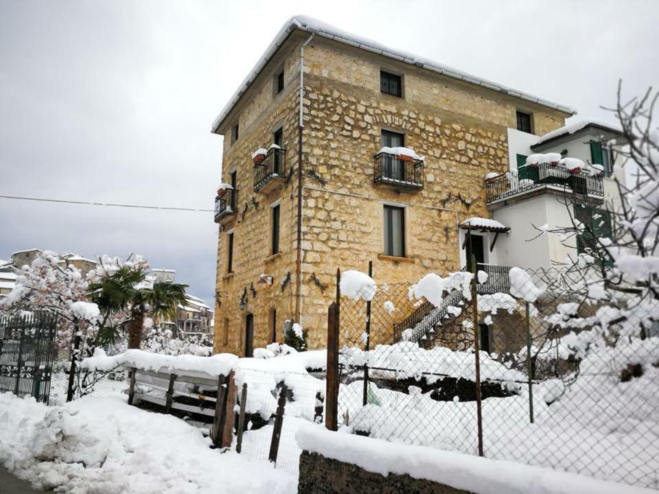Casa Sarlo Aparthotel Petina Kültér fotó